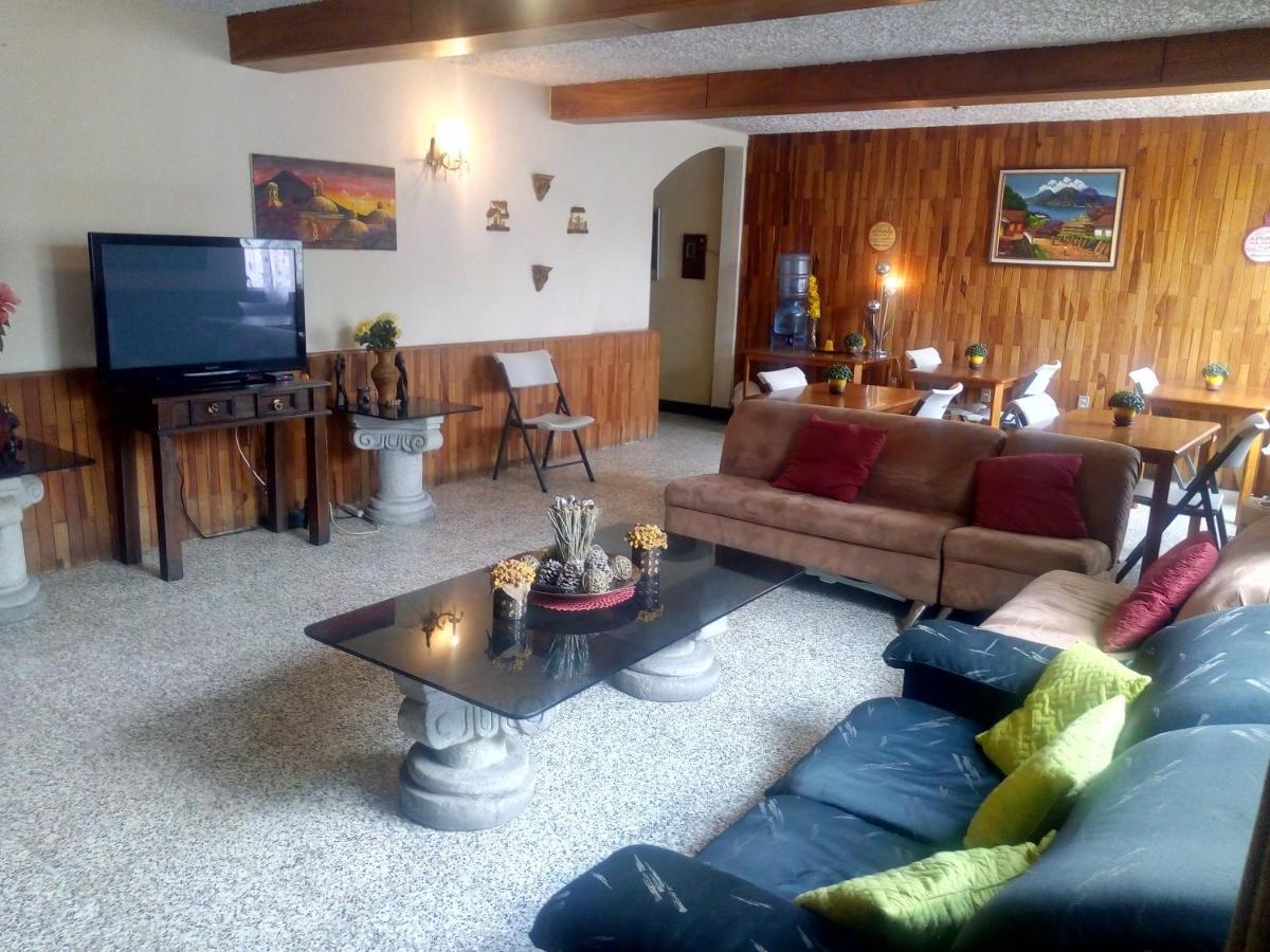 Hostal Los Volcanes Guatemala City Ngoại thất bức ảnh