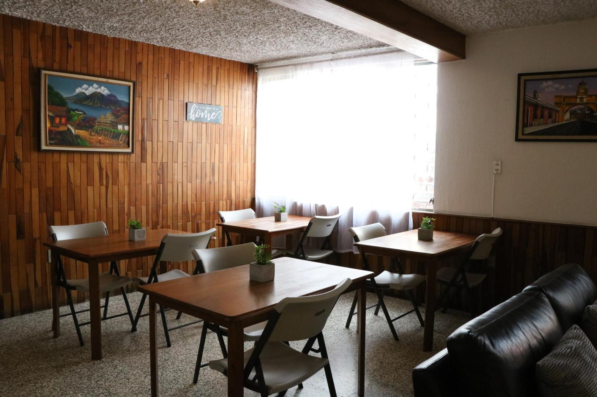 Hostal Los Volcanes Guatemala City Ngoại thất bức ảnh