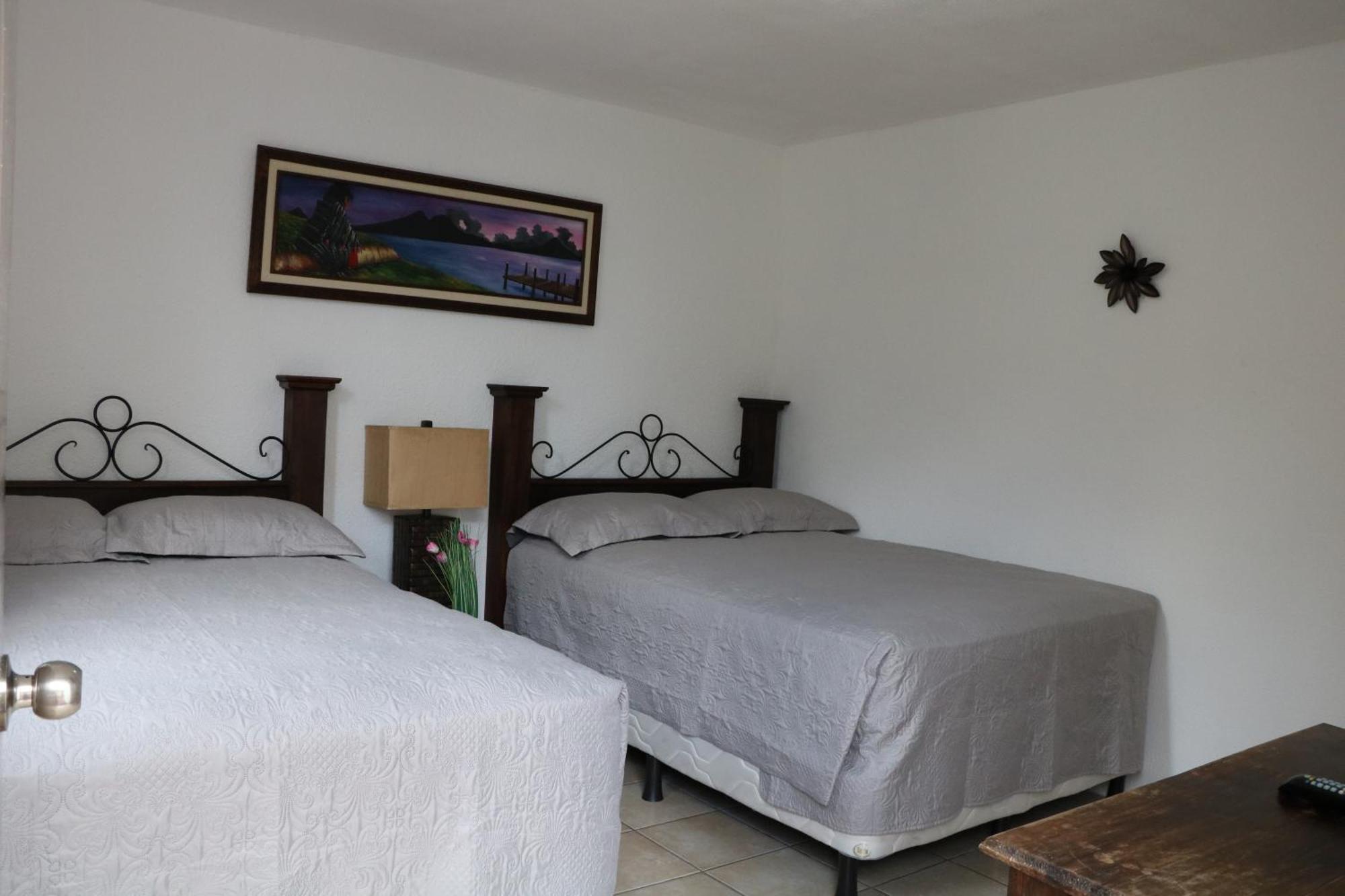 Hostal Los Volcanes Guatemala City Ngoại thất bức ảnh